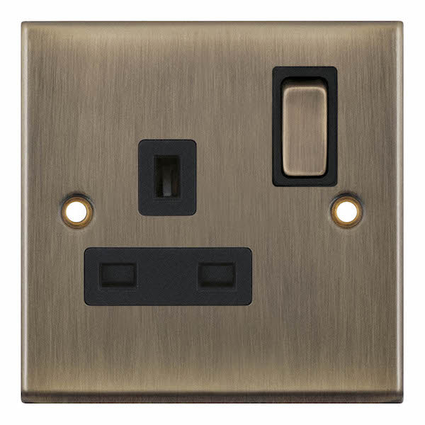 Selectric 7MPRO-621 Antique Brass Black Insert 1G 13A Socket